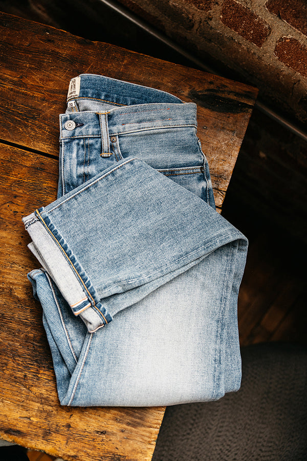 4-WAY STRETCH  <br>
SELVEDGE® DENIM