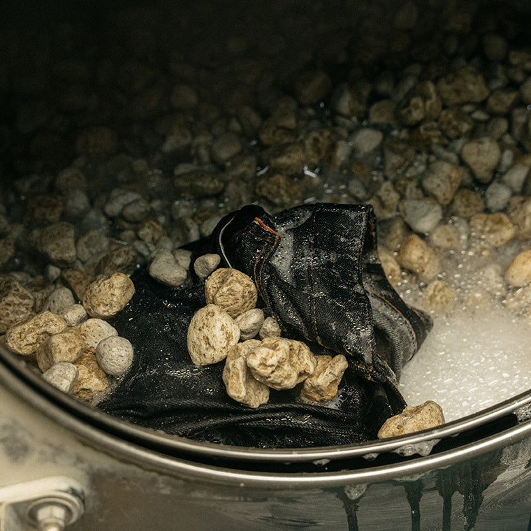 Kato background-image